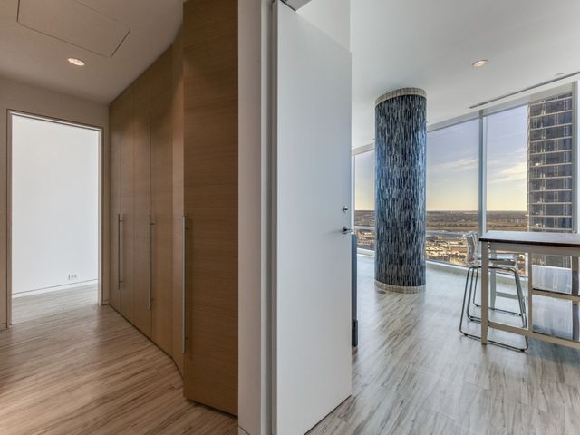 2430 Victory Park Lane 2301, Dallas, TX 75219