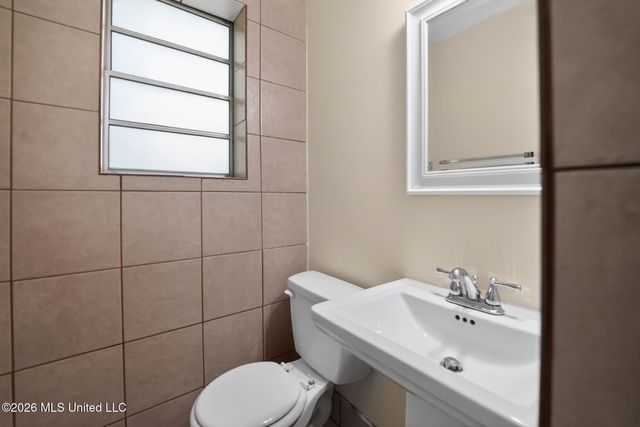1523 Winchester Street, Jackson, MS 39211