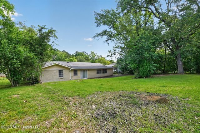 1523 Winchester Street, Jackson, MS 39211
