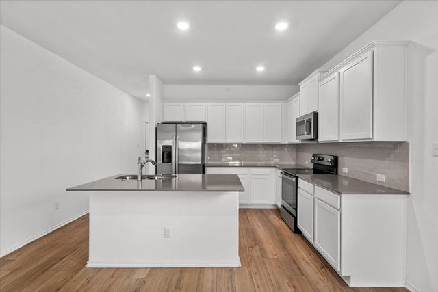 448 Perfect World LOOP, Jarrell, TX 76537