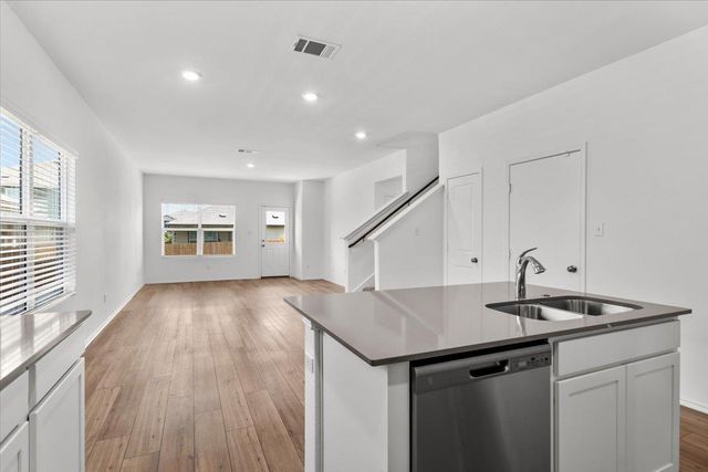 448 Perfect World LOOP, Jarrell, TX 76537