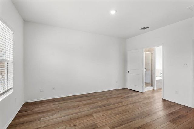 448 Perfect World LOOP, Jarrell, TX 76537