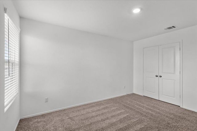 448 Perfect World LOOP, Jarrell, TX 76537