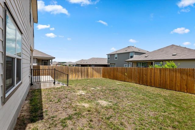 448 Perfect World LOOP, Jarrell, TX 76537