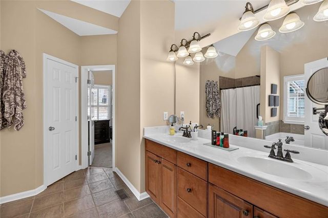 129 Dorchester Way, Villa Rica, GA 30180