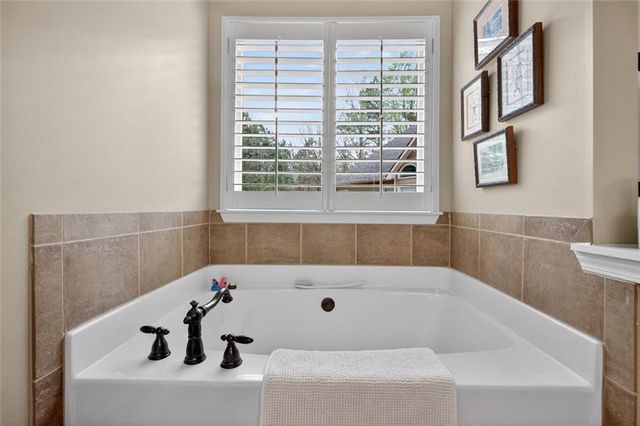 129 Dorchester Way, Villa Rica, GA 30180