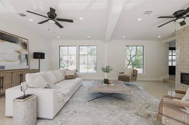 5614 Indian Circle, Houston, TX 77056