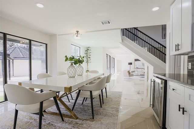 5614 Indian Circle, Houston, TX 77056