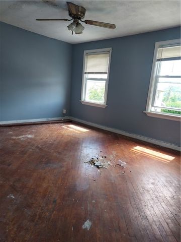 932 Vankirk St, Clairton, PA 15025