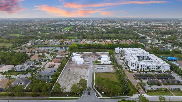 16725 Mosaic Place, Delray Beach, FL 33446