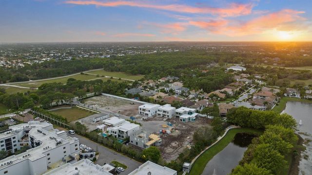 16725 Mosaic Place, Delray Beach, FL 33446