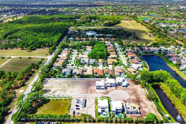 16725 Mosaic Place, Delray Beach, FL 33446