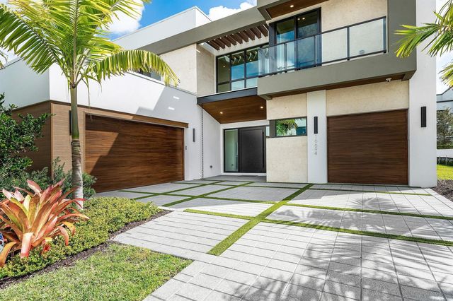 16725 Mosaic Place, Delray Beach, FL 33446