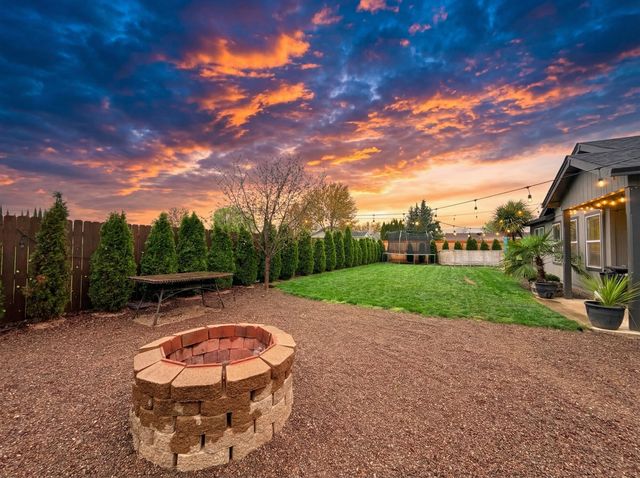 7908 Timberline Road, White City, OR 97503