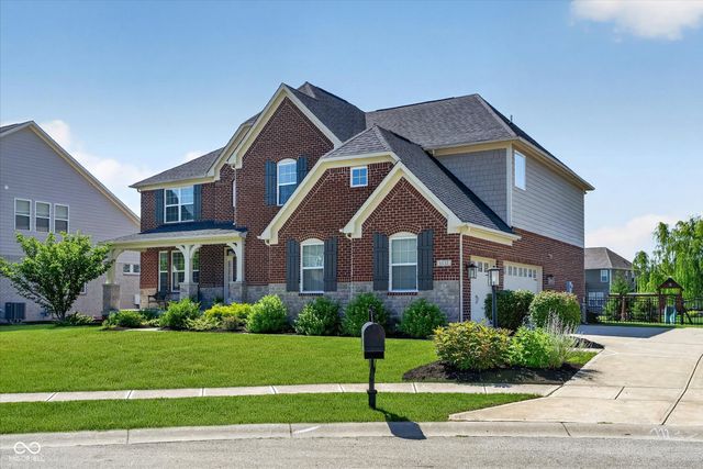 11137 Glen Avon Way, Zionsville, IN 46077
