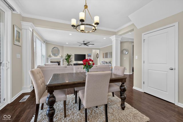 11137 Glen Avon Way, Zionsville, IN 46077