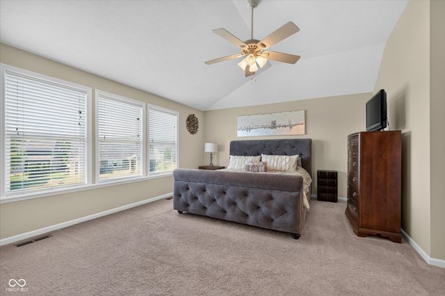 11137 Glen Avon Way, Zionsville, IN 46077