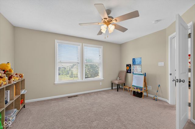 11137 Glen Avon Way, Zionsville, IN 46077