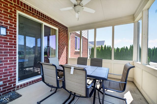 11137 Glen Avon Way, Zionsville, IN 46077