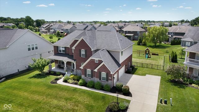 11137 Glen Avon Way, Zionsville, IN 46077