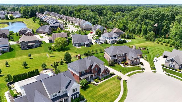11137 Glen Avon Way, Zionsville, IN 46077