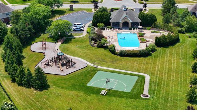 11137 Glen Avon Way, Zionsville, IN 46077