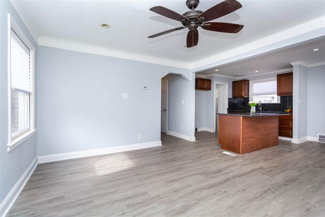 20569 Biltmore Street, Detroit, MI 48235