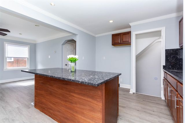 20569 Biltmore Street, Detroit, MI 48235