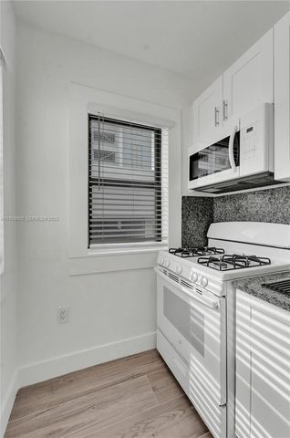 1656 Polk St 9, Hollywood, FL 33020