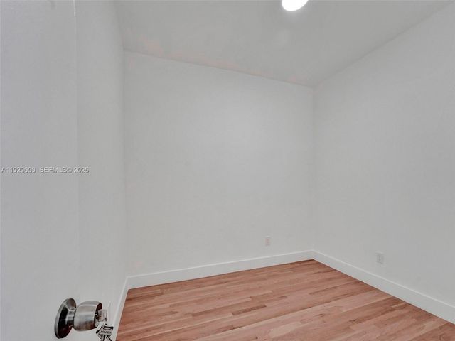 1656 Polk St 9, Hollywood, FL 33020