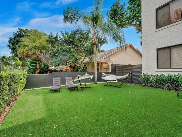 1656 Polk St 9, Hollywood, FL 33020