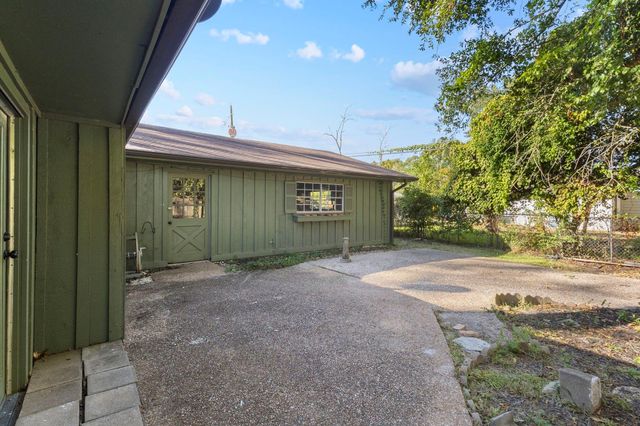 98 Orgain Street, Beaumont, TX 77707