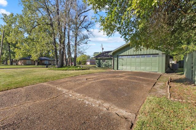 98 Orgain Street, Beaumont, TX 77707