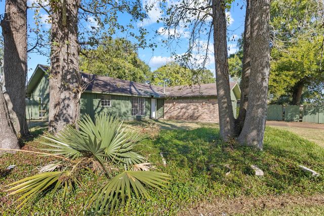 98 Orgain Street, Beaumont, TX 77707