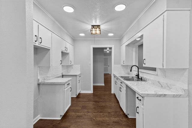 98 Orgain Street, Beaumont, TX 77707