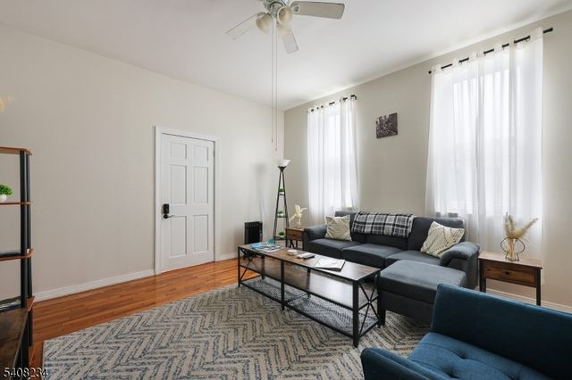 13 W 16Th St, Bayonne City, NJ 07002