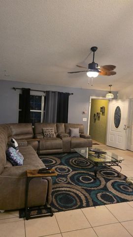 4912 E SERENA DRIVE, Tampa, FL 33617