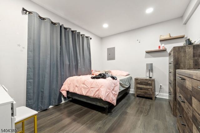 5 Jessie St, Carteret Boro, NJ 07008