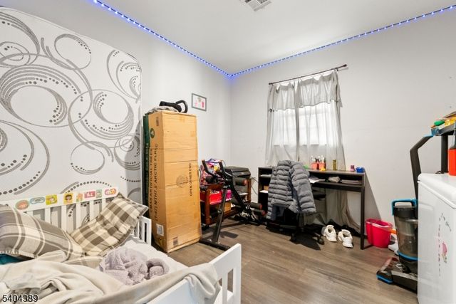 5 Jessie St, Carteret Boro, NJ 07008