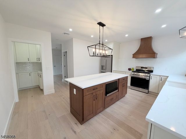 173 Lake Ave, Boonton Town, NJ 07005