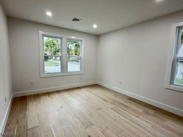173 Lake Ave, Boonton Town, NJ 07005