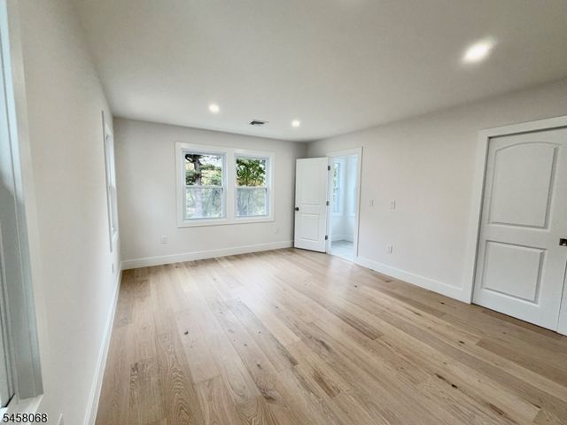 173 Lake Ave, Boonton Town, NJ 07005