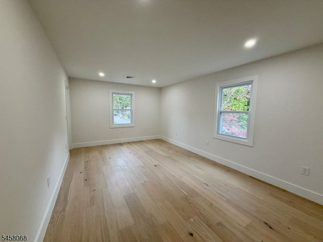 173 Lake Ave, Boonton Town, NJ 07005