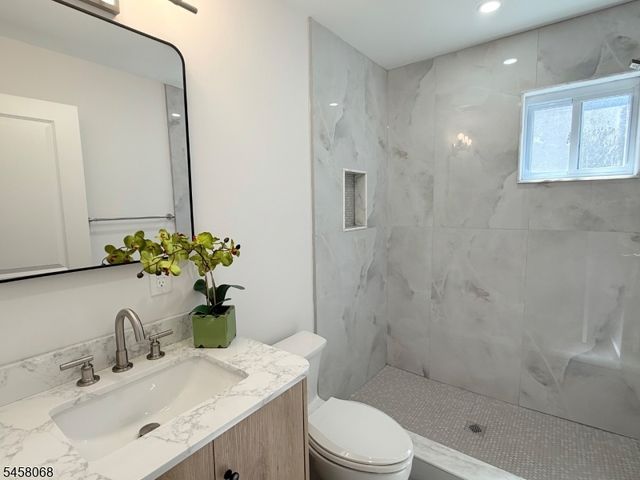 173 Lake Ave, Boonton Town, NJ 07005