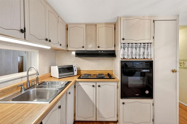 11914 HICKORY LANE, Tavares, FL 32778