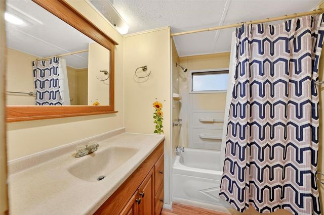 11914 HICKORY LANE, Tavares, FL 32778