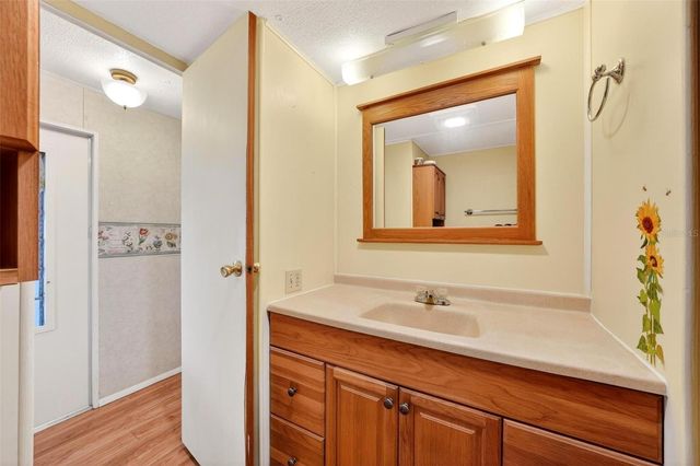 11914 HICKORY LANE, Tavares, FL 32778