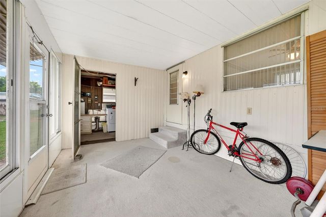 11914 HICKORY LANE, Tavares, FL 32778