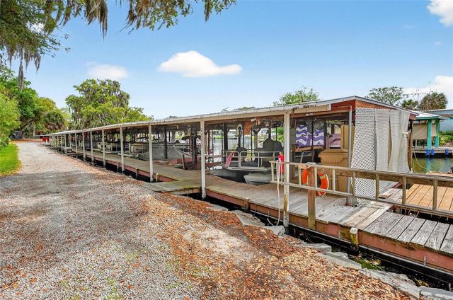 11914 HICKORY LANE, Tavares, FL 32778