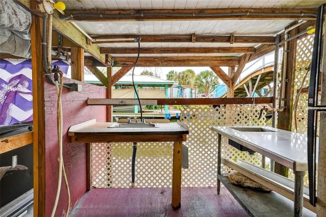 11914 HICKORY LANE, Tavares, FL 32778